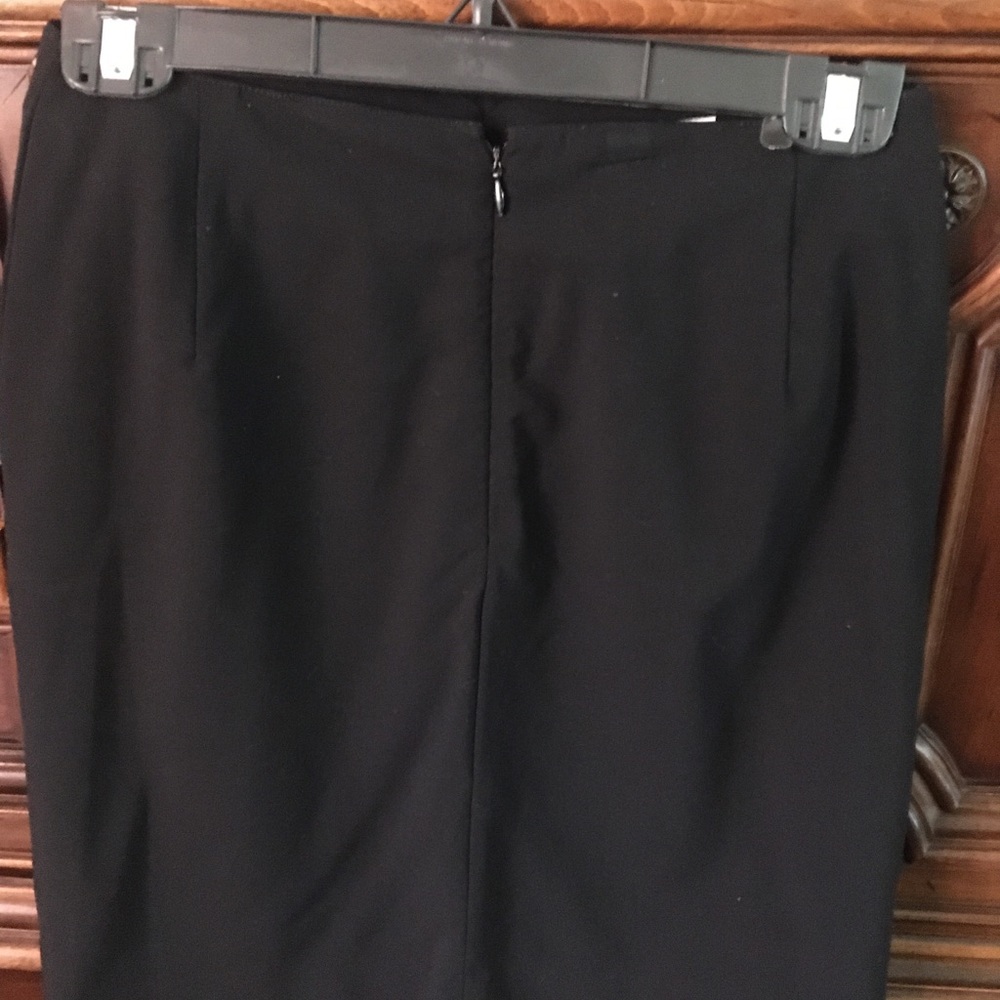 Calvin Klein women’s skirt - Picture 2 of 5